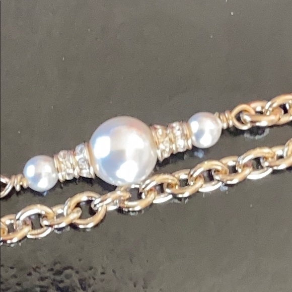 ‼️SOLD‼️Chanel NWT Crystal and Pearl CC Necklace G - Picture 10 of 10